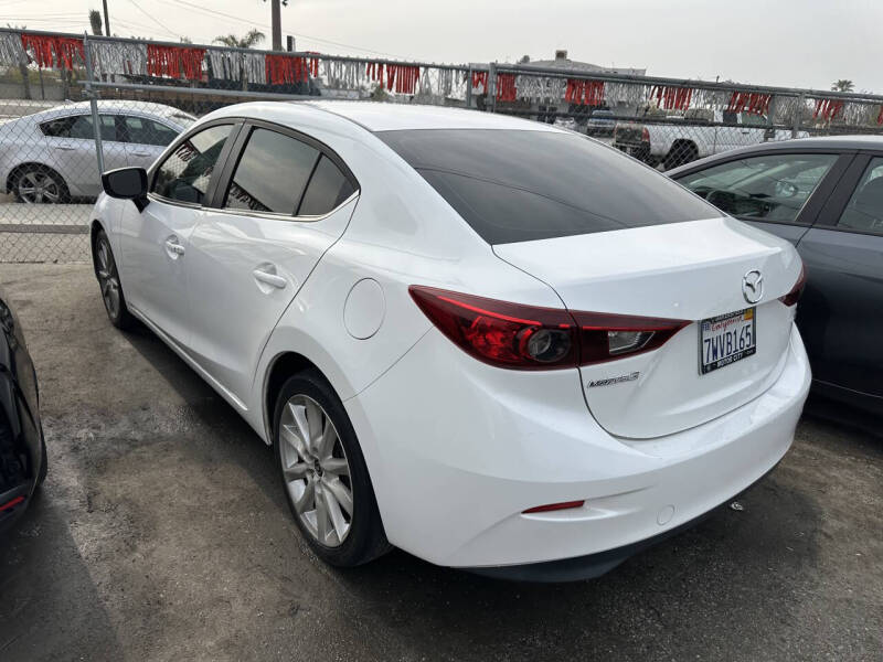 2017 Mazda MAZDA3 Touring