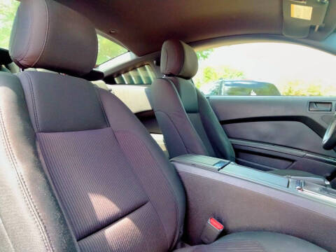 2014 Ford Mustang V6