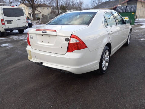 2012 Ford Fusion SE