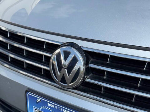 2017 Volkswagen Passat V6 SEL Premium