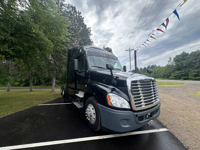 2018 Freightliner Cascadia for sale at Auto Hunter in Webster, WI