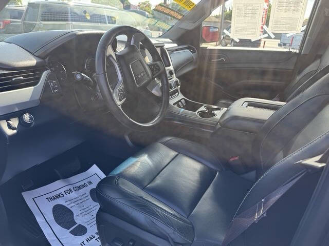 2017 GMC Yukon XL SLT