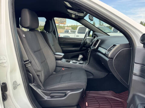 2019 Jeep Grand Cherokee Laredo E
