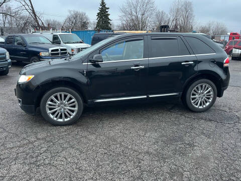 2013 Lincoln MKX for sale at Enterprise Ave Auto Sales in Cleveland OH