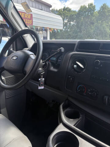 2013 Ford E-Series E-250