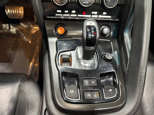 2014 Jaguar F-TYPE V8 S