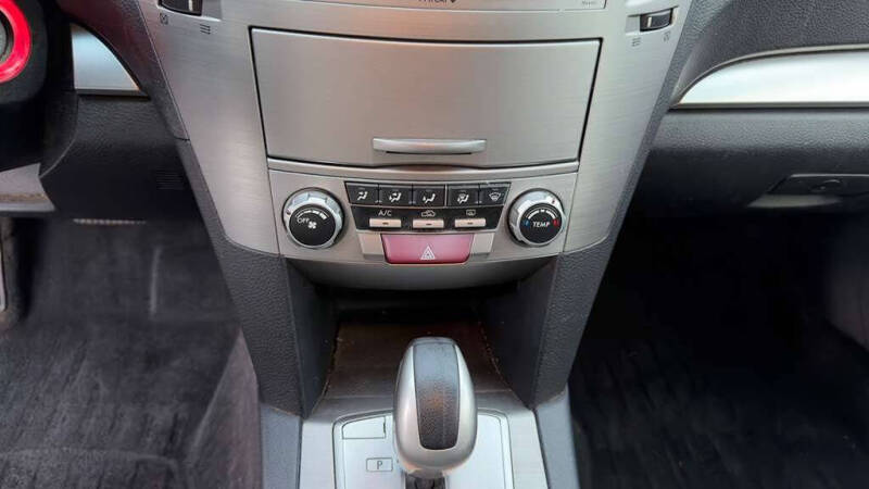 2011 Subaru Outback 2.5i Premium