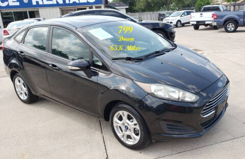 2015 Ford Fiesta for sale at MR B Motor Co in Brownsville TX