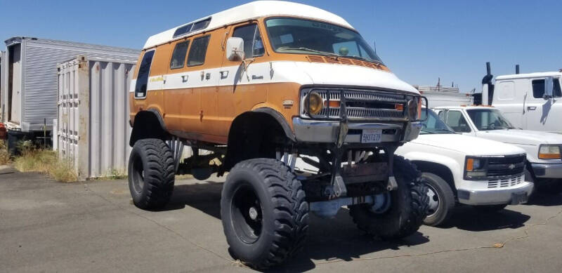 1972 Dodge Ram Van