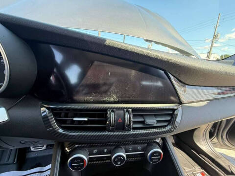 2017 Alfa Romeo Giulia Ti