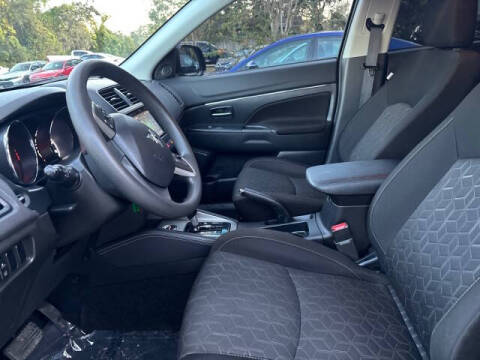 2023 Mitsubishi Outlander Sport ES