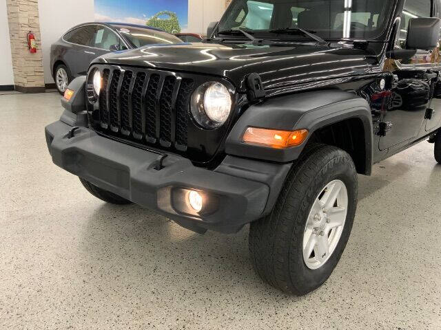 2020 Jeep Gladiator Sport