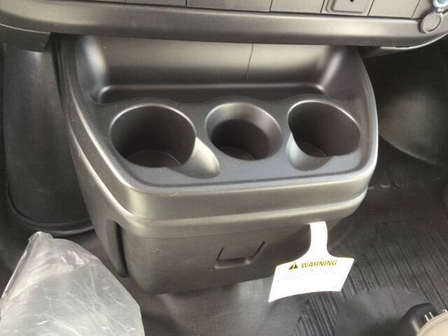 2025 Chevrolet Express 3500