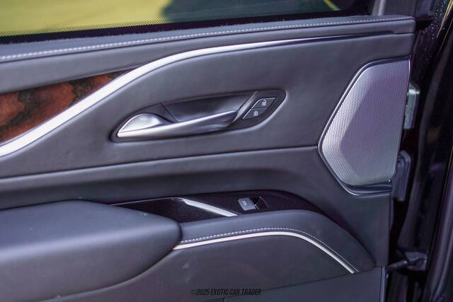 2023 Cadillac Escalade ESV Sport Platinum