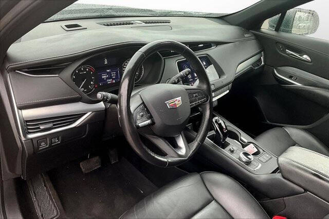 2021 Cadillac XT4 Premium Luxury