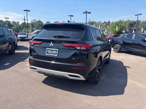 2022 Mitsubishi Outlander SE