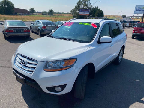2011 Hyundai Santa Fe for sale at BELOW BOOK AUTO SALES in Idaho Falls ID