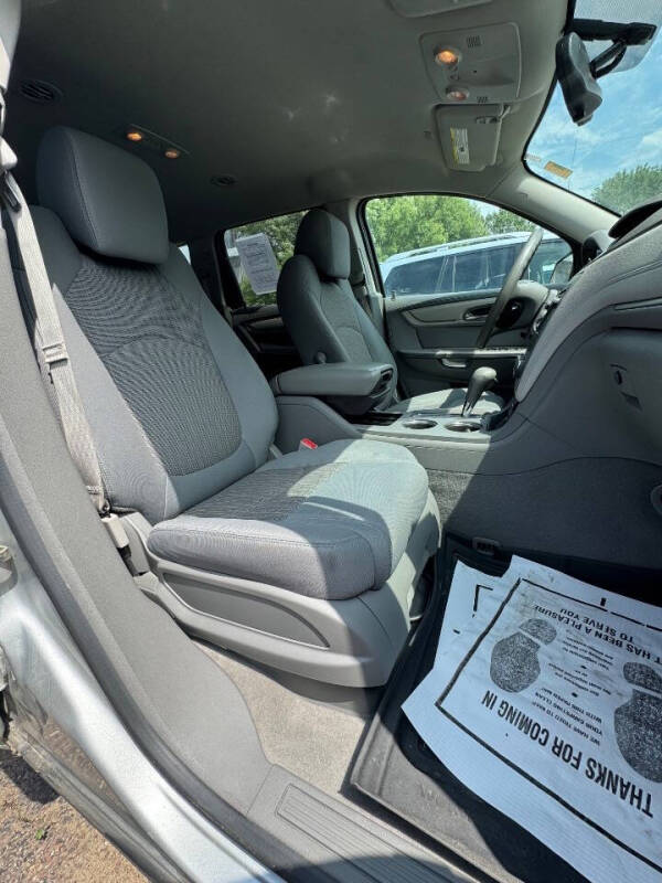 2017 Chevrolet Traverse LS