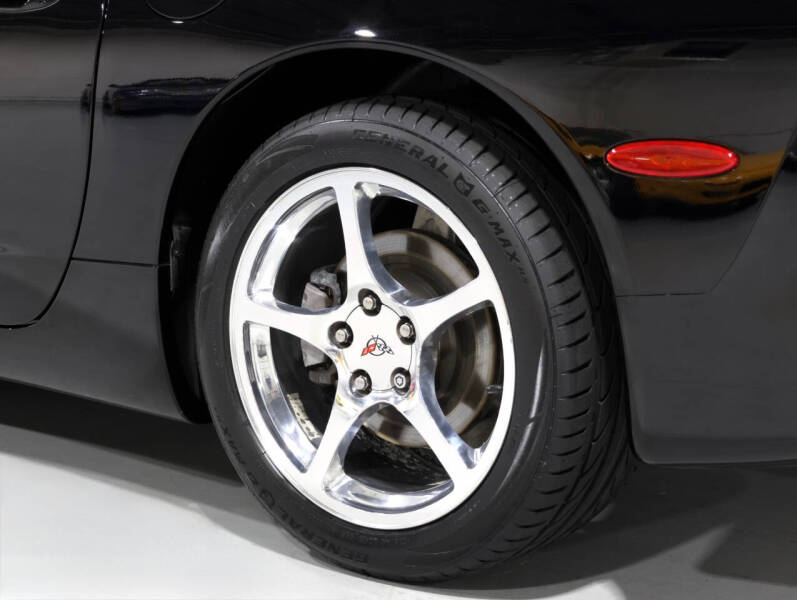 2004 Chevrolet Corvette