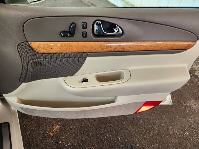 2002 Lincoln Continental