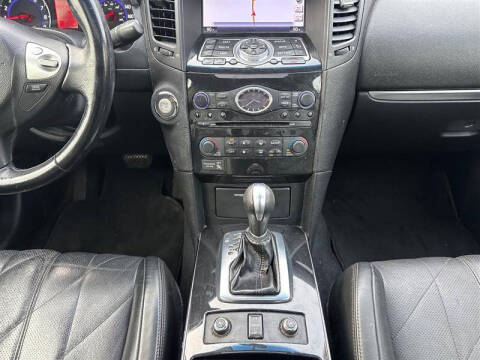 2011 Infiniti FX35