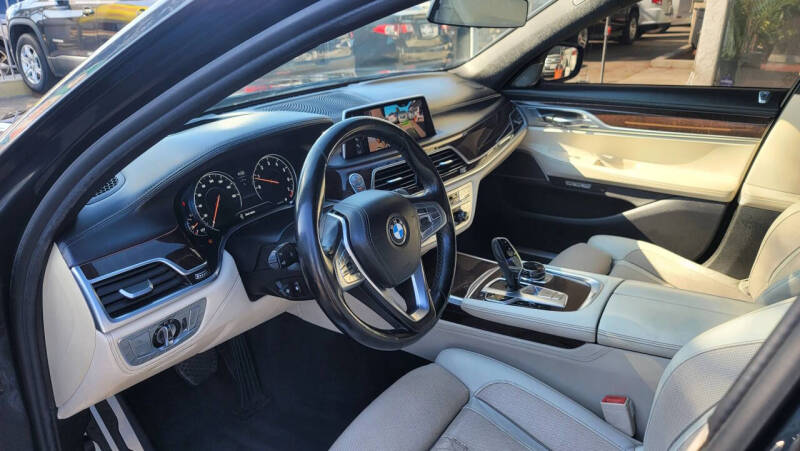2016 BMW 7 Series 740i