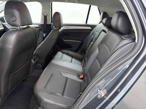 2017 Volkswagen Golf TSI Wolfsburg Edition