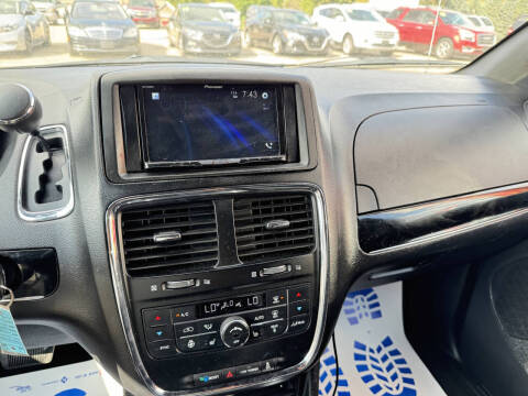 2015 Dodge Grand Caravan SXT Plus