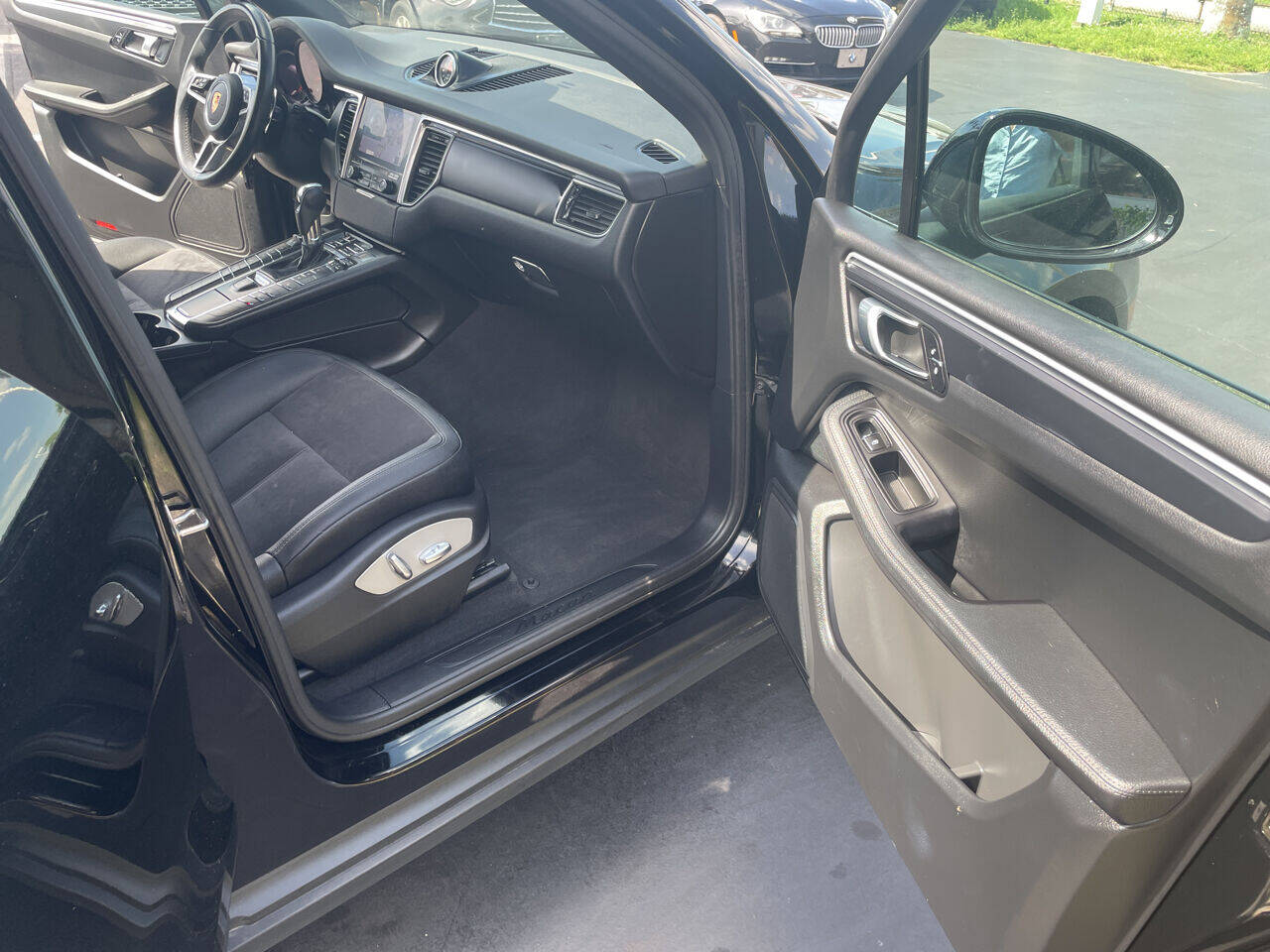 2018 Porsche Macan  - $29,900
