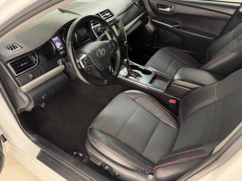 2017 Toyota Camry SE