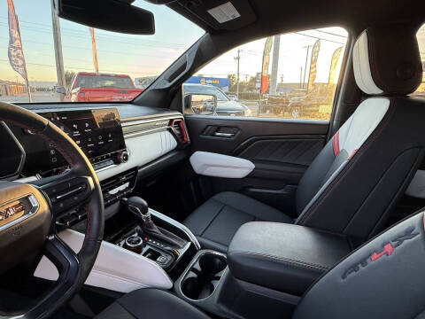 2024 GMC Canyon AT4X