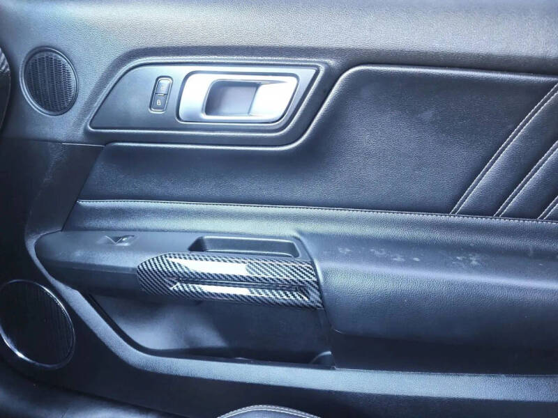 2022 Ford Mustang EcoBoost Premium