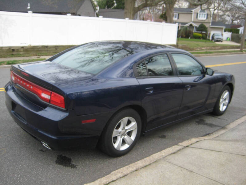 2013 Dodge Charger SE