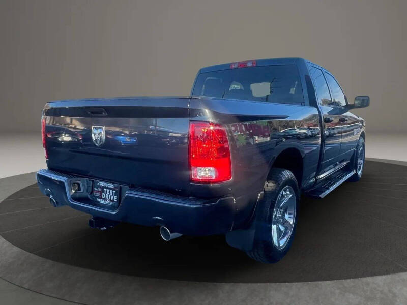 2017 RAM 1500 Express