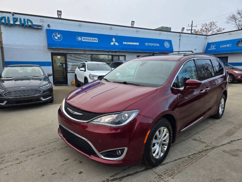 2017 Chrysler Pacifica Touring-L