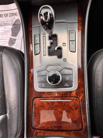 2012 Hyundai Equus