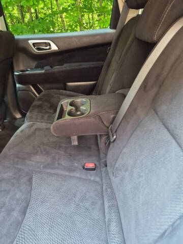 2016 Nissan Pathfinder SL