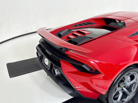 2023 Lamborghini Huracan Tecnica