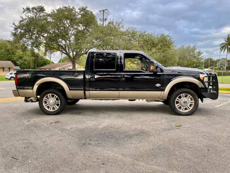2014 Ford F-250 Super Duty  - $33,995