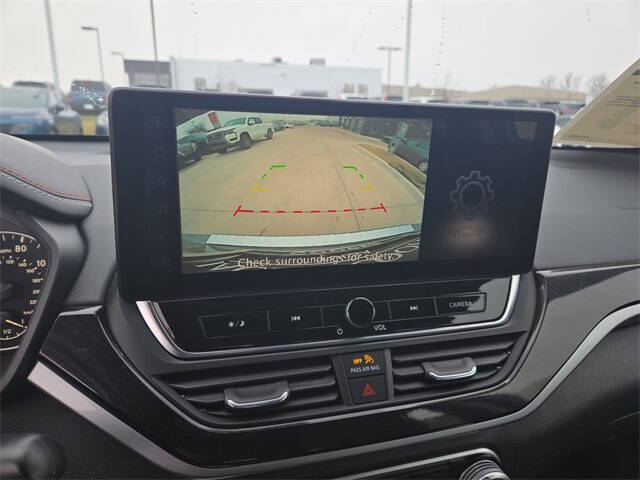 2023 Nissan Altima 2.5 SR