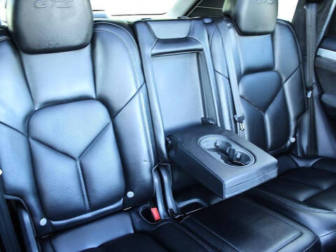 2016 Porsche Cayenne GTS