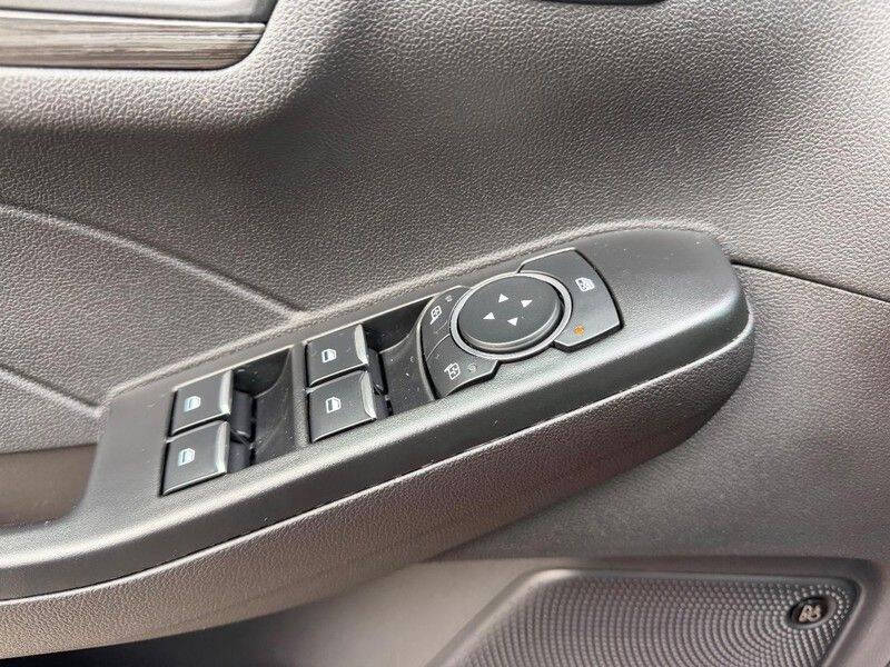 2026 Ford Escape Hybrid Platinum