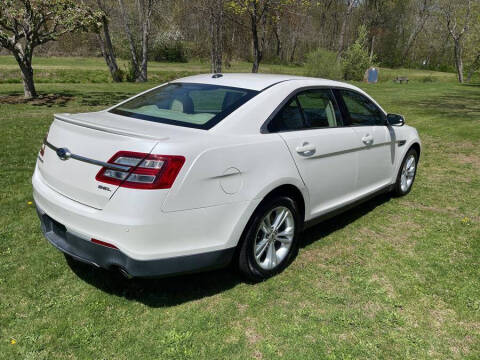 2014 Ford Taurus SEL