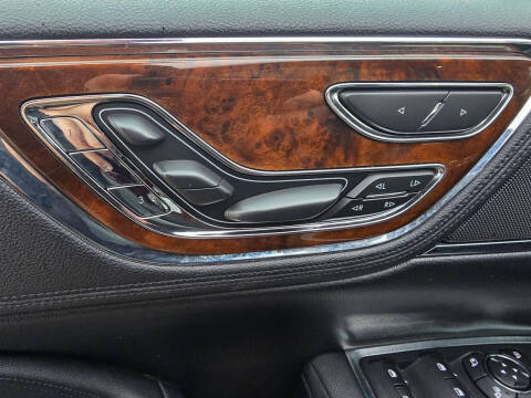 2017 Lincoln Continental Reserve