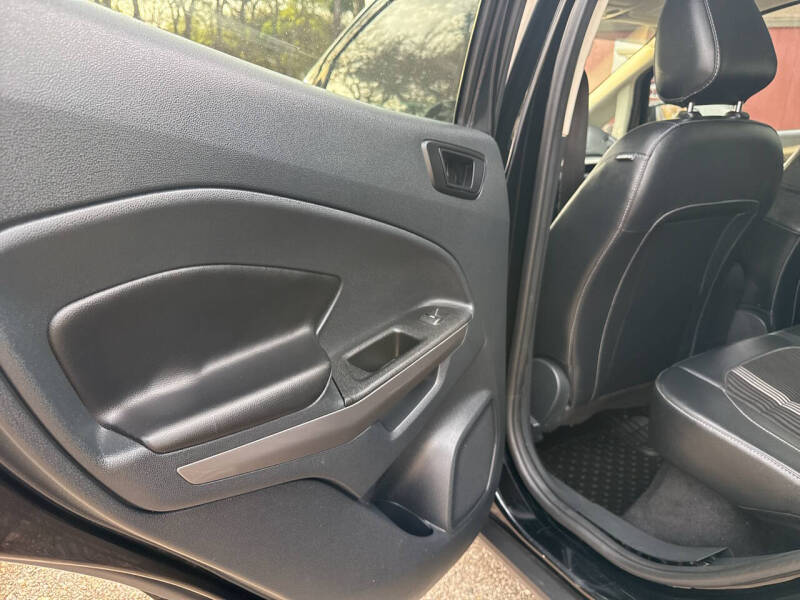 2020 Ford EcoSport SES