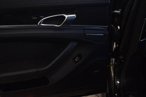 2012 Porsche Panamera 4