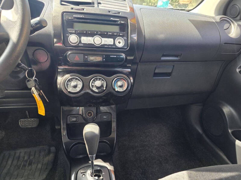 2009 Scion xD