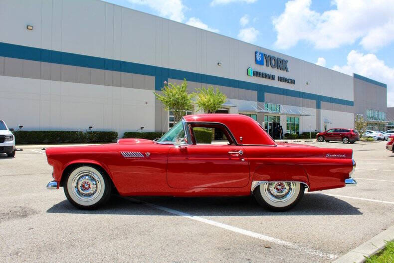 1955 Ford Thunderbird