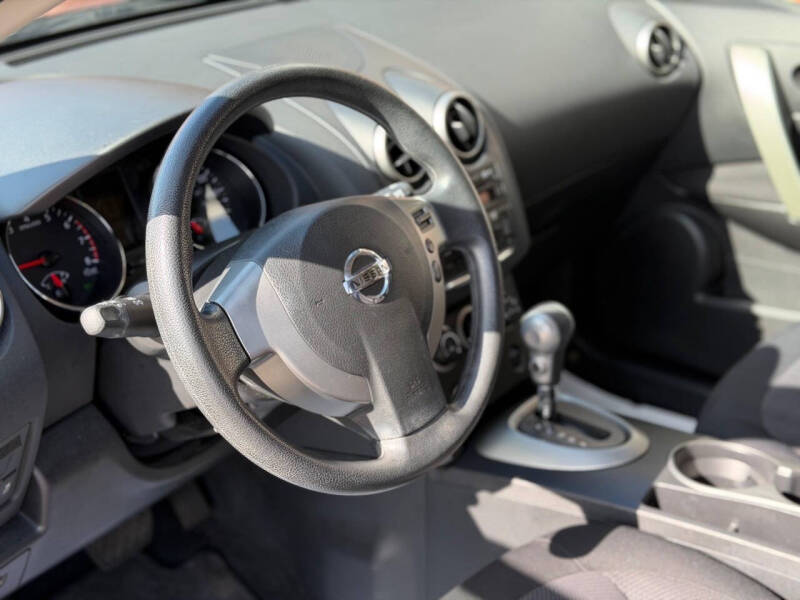 2011 Nissan Rogue S
