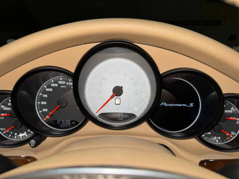 2012 Porsche Panamera